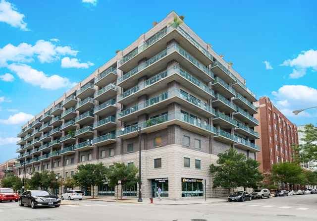 House For Sale , 910, West Madison Street, Chicago, Illinois